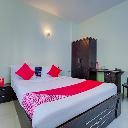 Hotel E Serai Pune Bagian luar foto