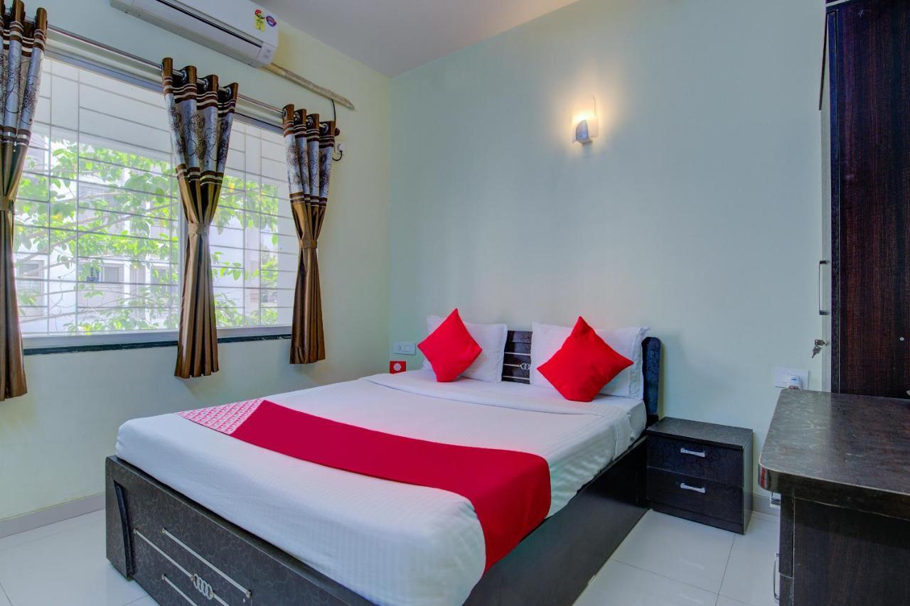 Hotel E Serai Pune Bagian luar foto