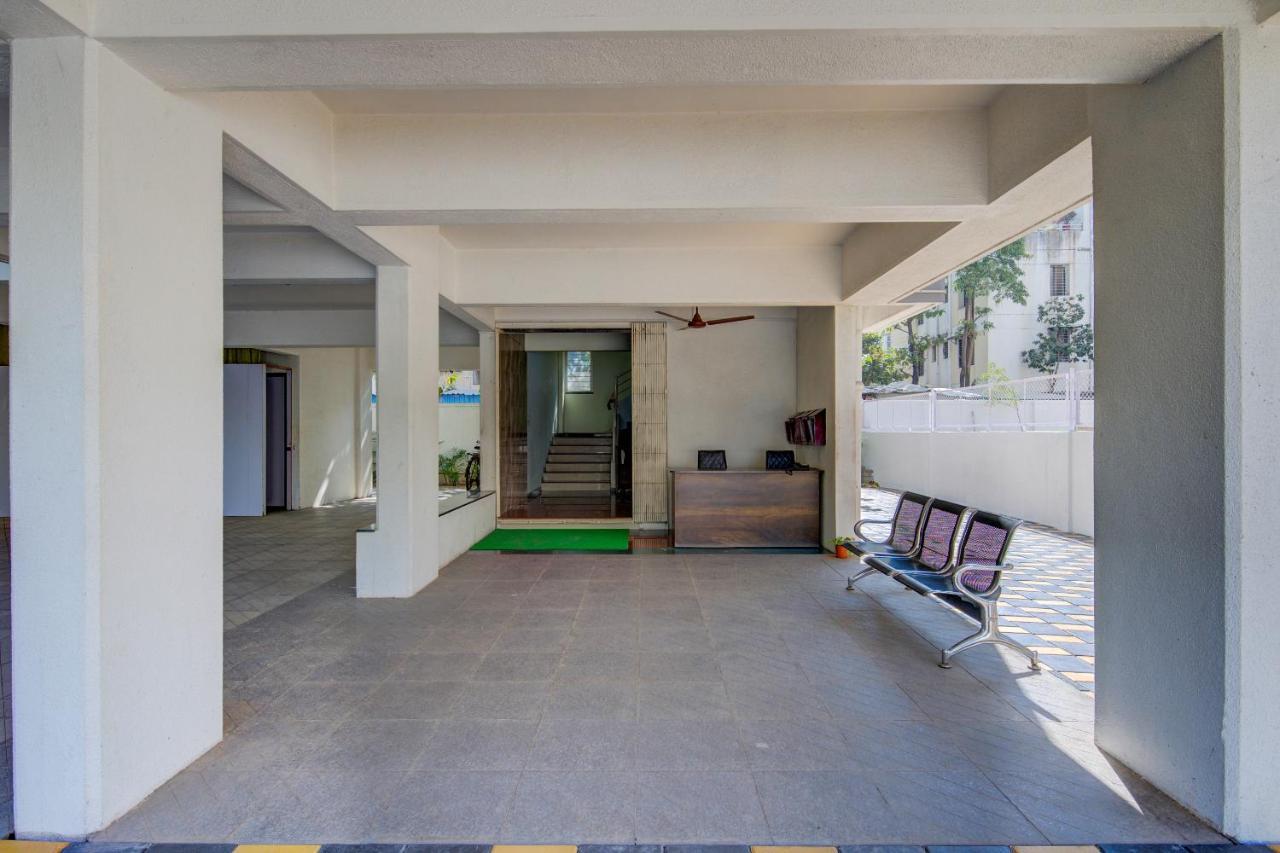 Hotel E Serai Pune Bagian luar foto