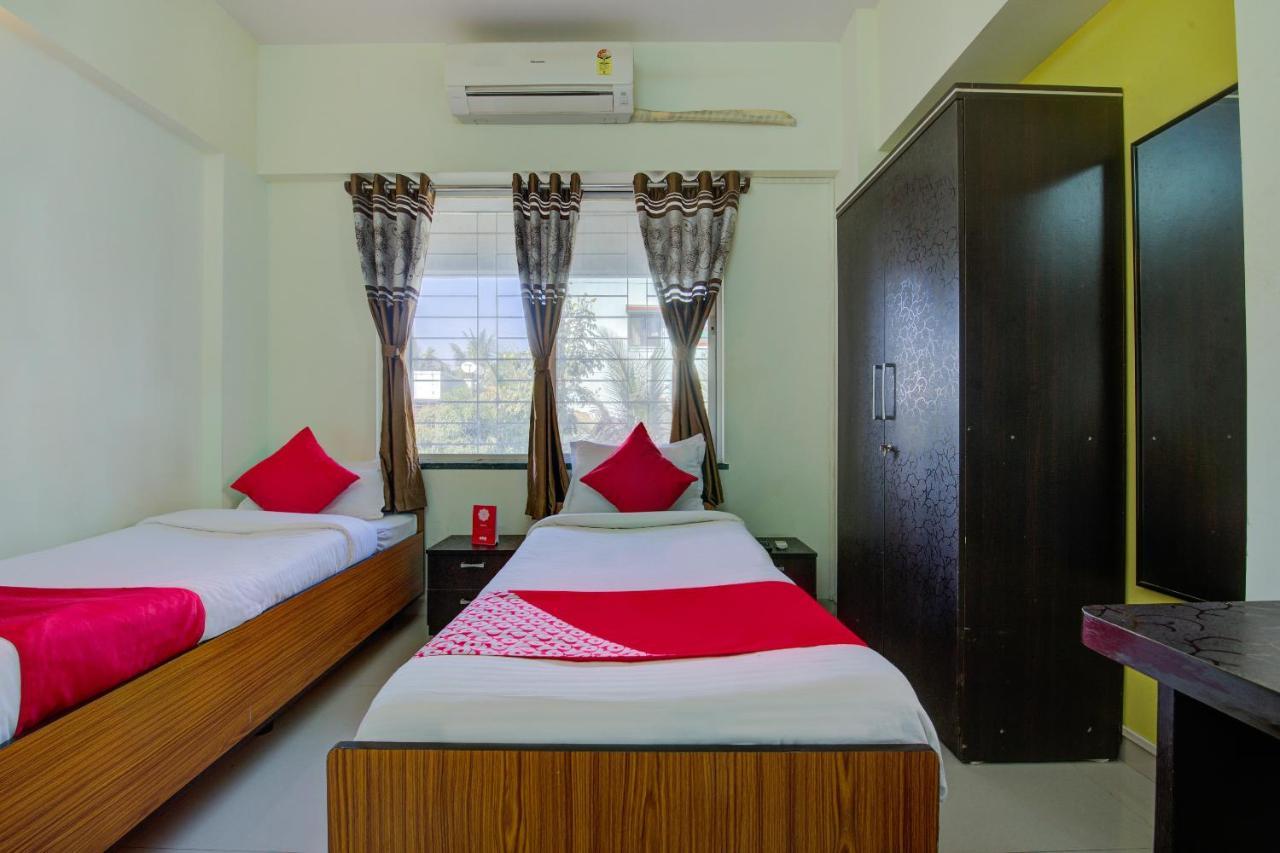 Hotel E Serai Pune Bagian luar foto