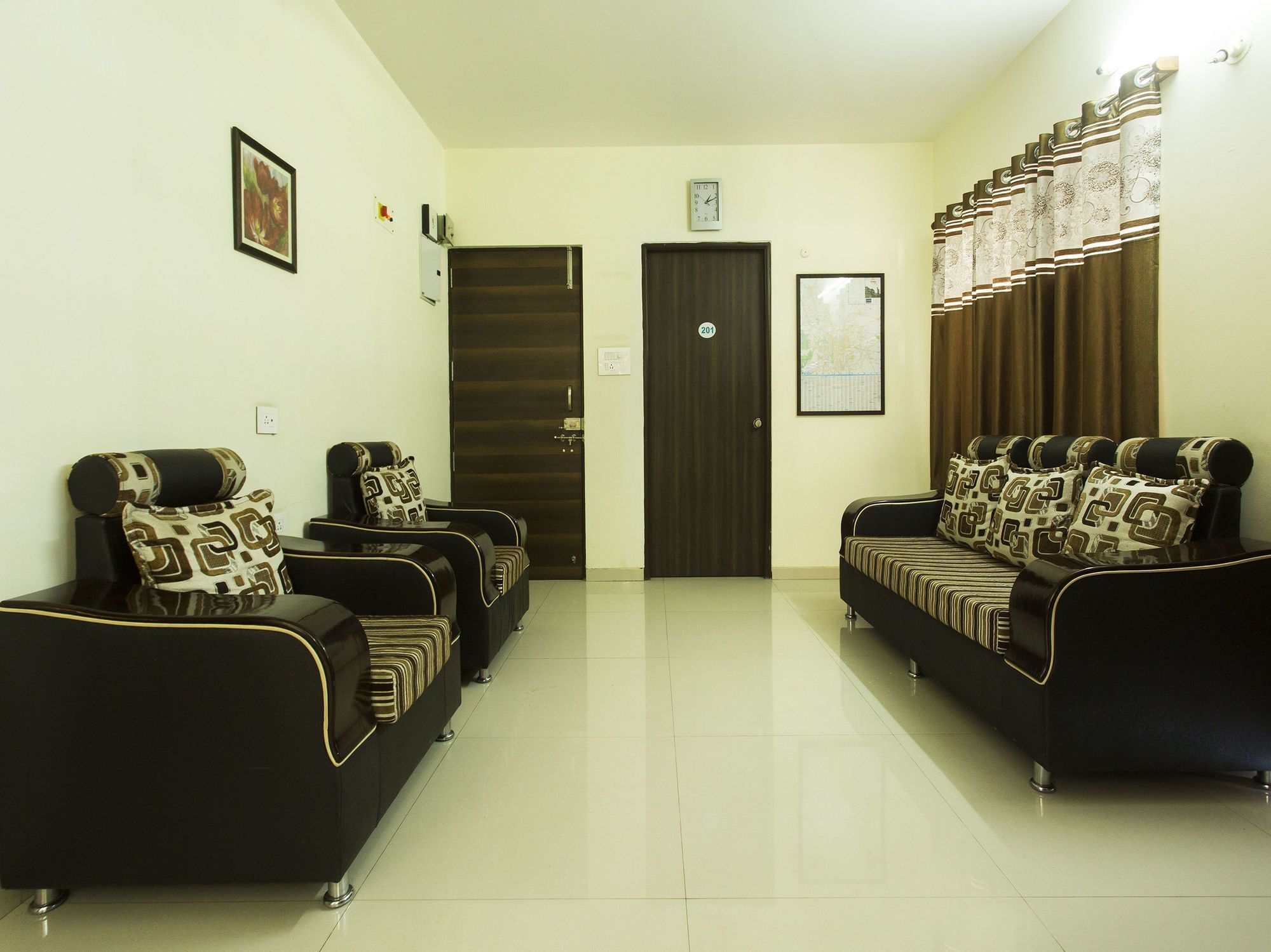 Hotel E Serai Pune Bagian luar foto