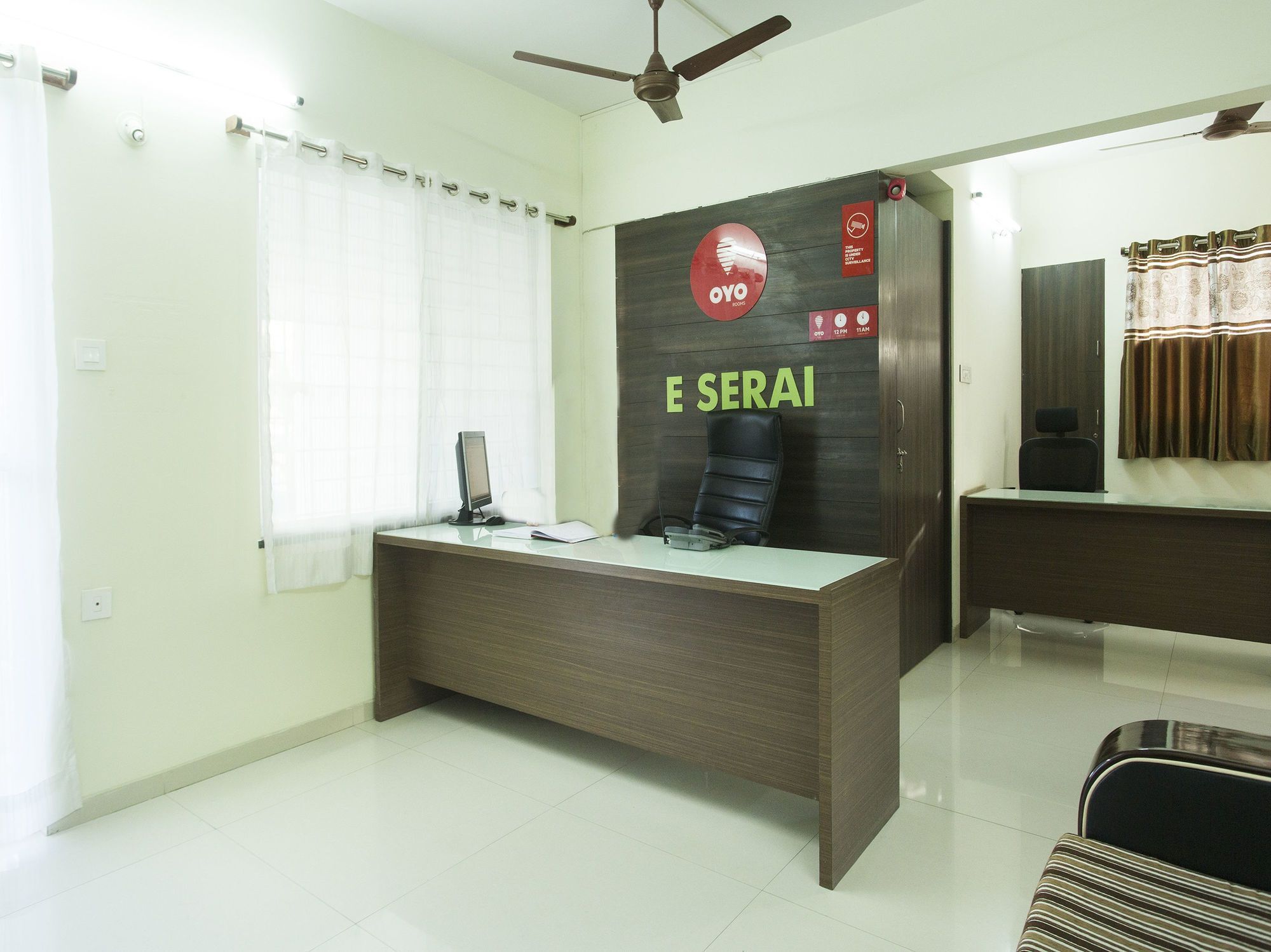 Hotel E Serai Pune Bagian luar foto